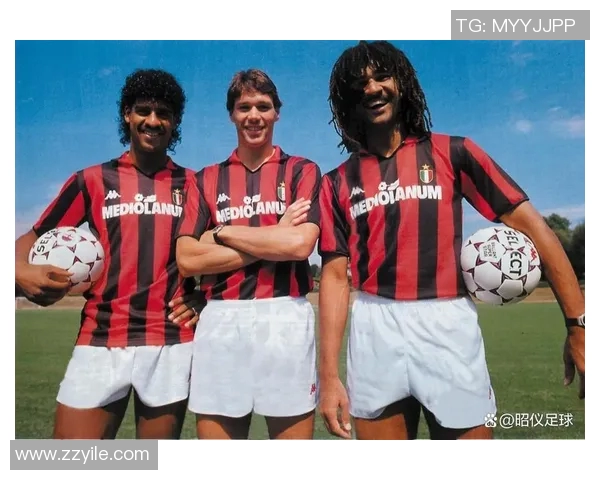 三位足球巨星的职业生涯与成就全景回顾